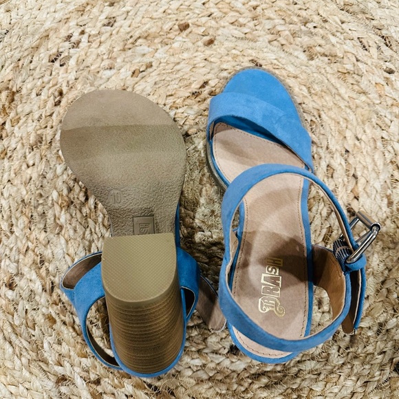 Brash Light Blue Chunk Heels - Picture 10 of 12